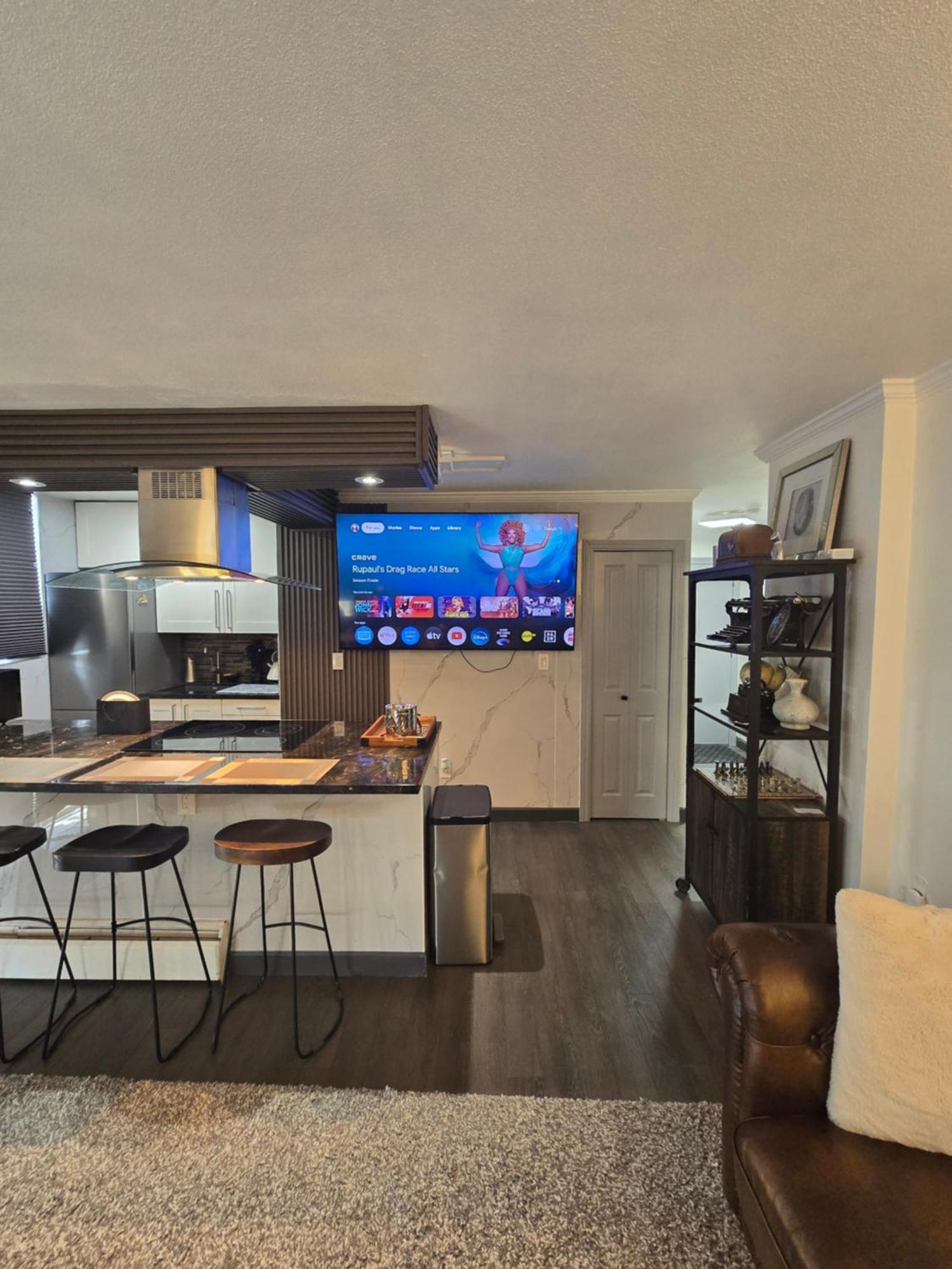 Designer-luxury. Waterview, Parking, Rooftop Pool Apartamento Vancouver