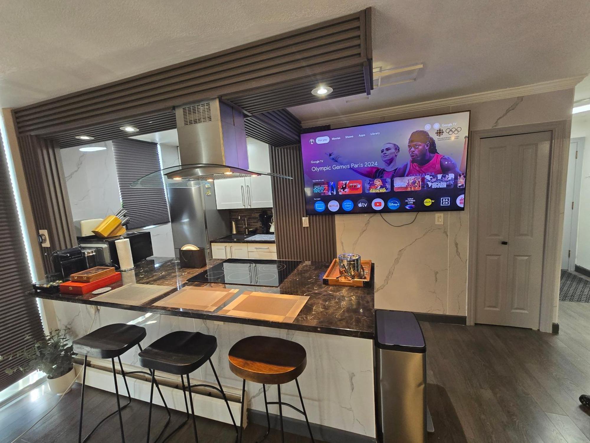 Apartamento Designer-luxury. Waterview, Parking, Rooftop Pool